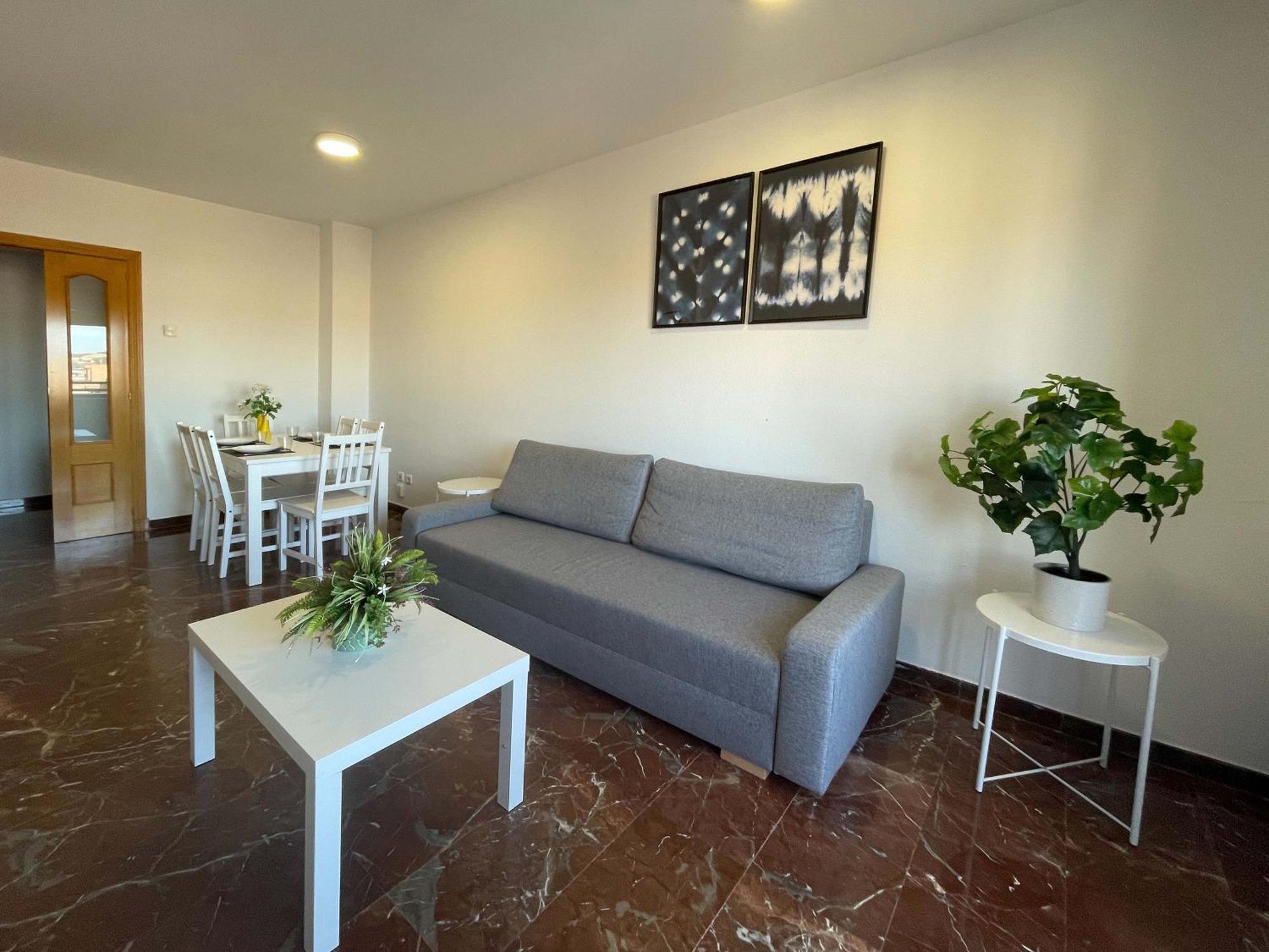 Apartamentos El Pilar Suites 3000 Zaragoza Luaran gambar