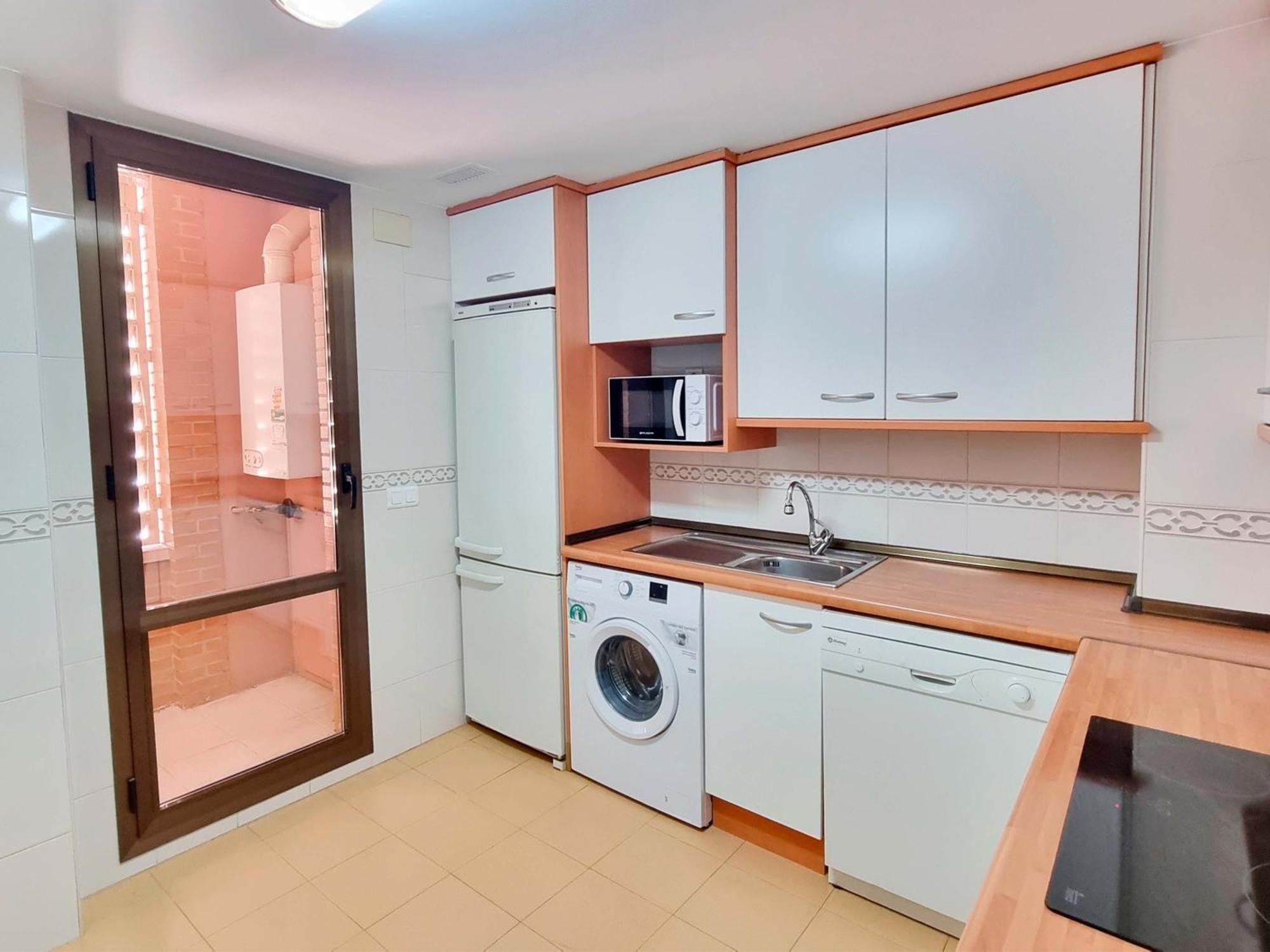 Apartamentos El Pilar Suites 3000 Zaragoza Luaran gambar