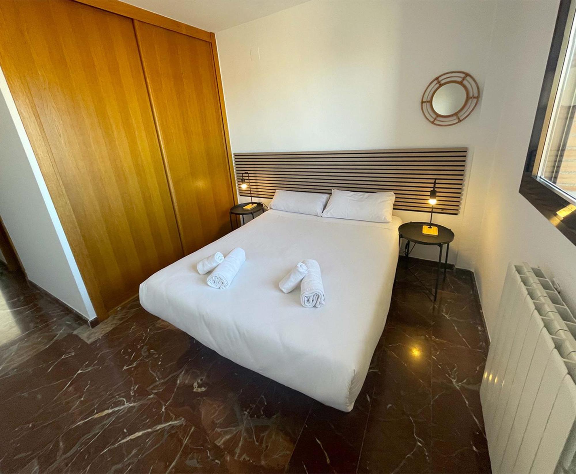 Apartamentos El Pilar Suites 3000 Zaragoza Luaran gambar